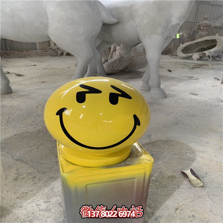 全新玻璃鋼游樂場，彩繪公仔、卡通雕塑，讓您的游樂體驗更加豐富多彩