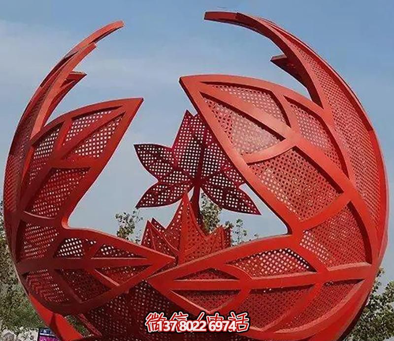 不銹鋼楓葉球形雕塑，點綴廣場景觀