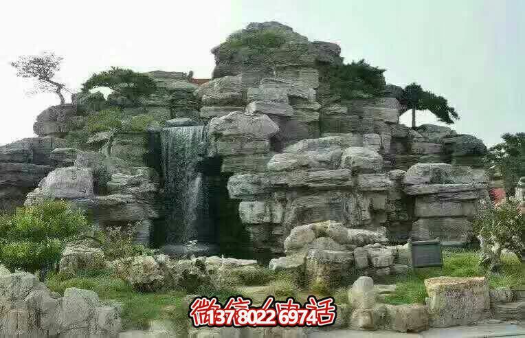 精美的景區(qū)園林，完美的假山流水?dāng)[放