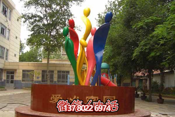 小區(qū)創(chuàng)意抽象玻璃鋼彩色愛心雕塑 小區(qū)創(chuàng)意抽象玻璃鋼彩色愛心雕塑